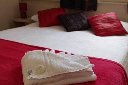 בלקפול The Melville Hotel - Central Location מראה חיצוני תמונה