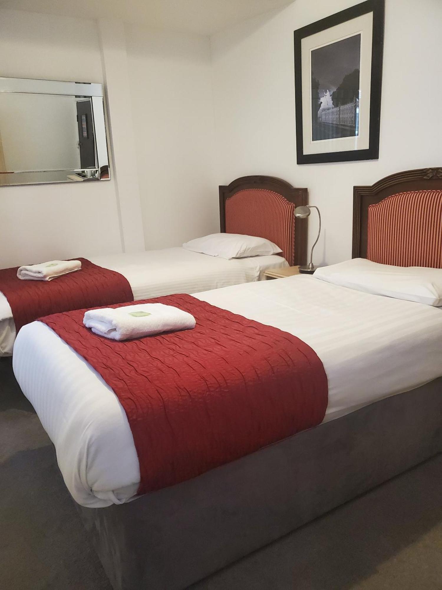 בלקפול The Melville Hotel - Central Location מראה חיצוני תמונה