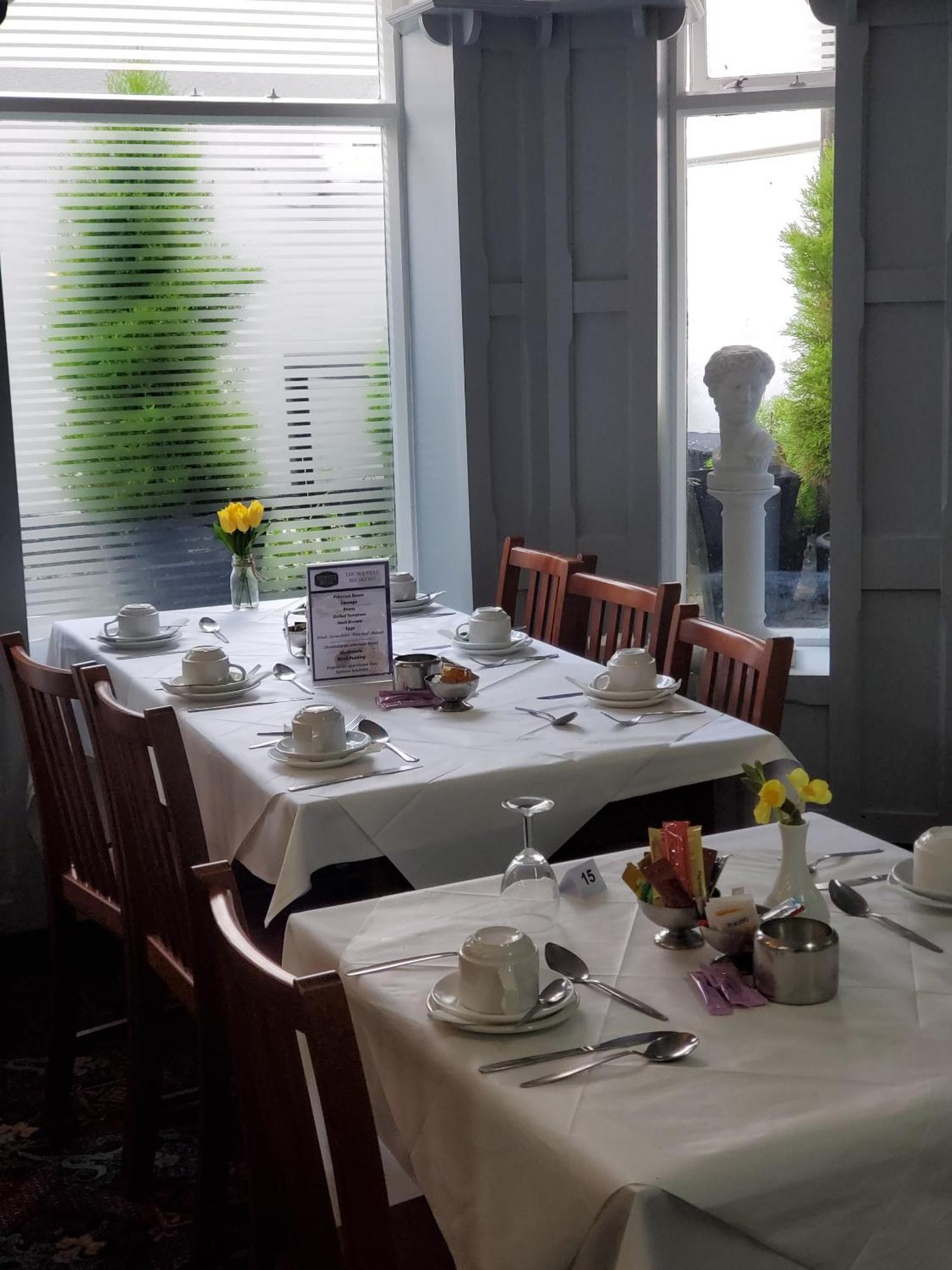 בלקפול The Melville Hotel - Central Location מראה חיצוני תמונה